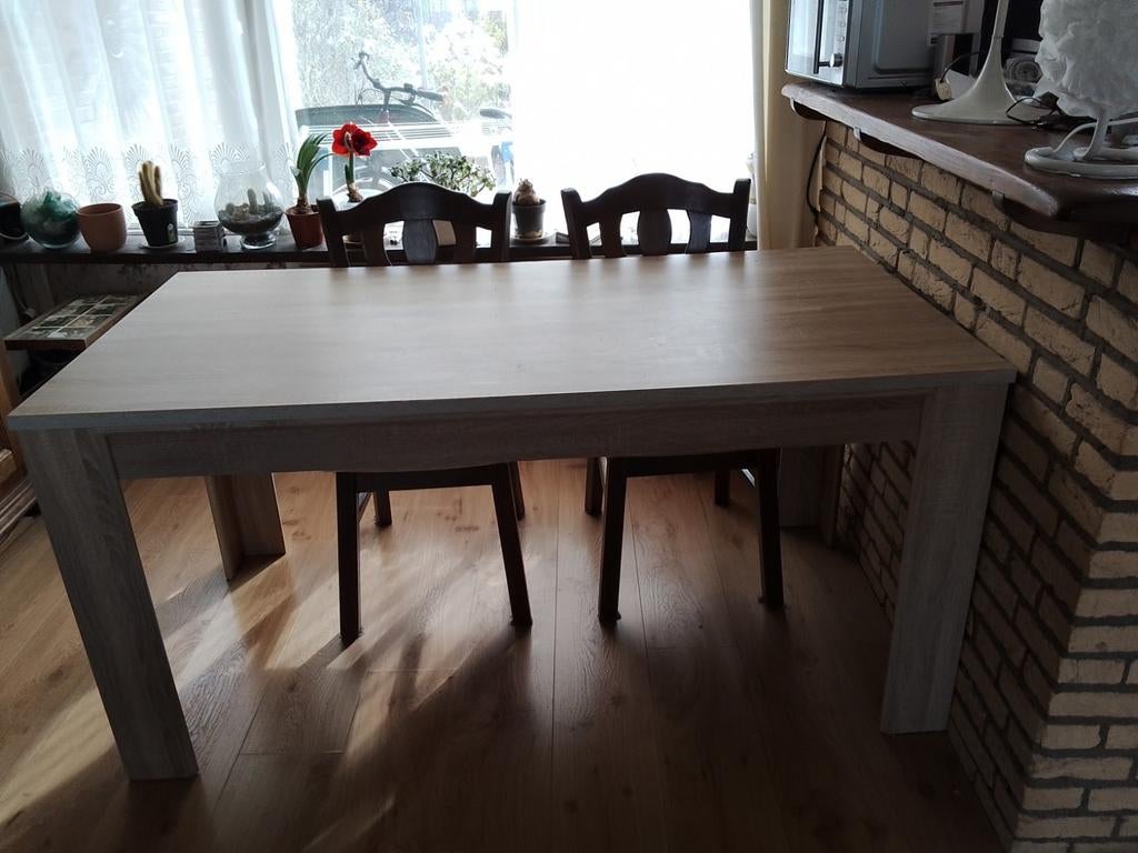 Eettafel.   Kleur.  Licht.   1 6 0.  X.  8 0.  Goede. Staat, Huis en Inrichting, Tafels | Salontafels, Zo goed als nieuw, Minder dan 50 cm