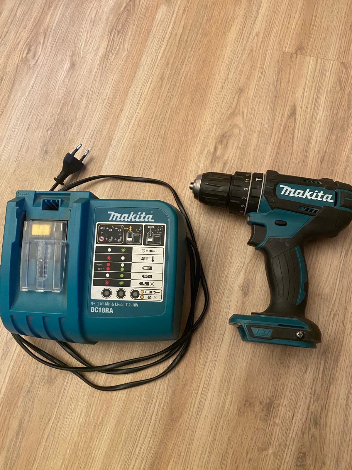 Makita accu klopboormachine 18v, Boormachine, Variabele snelheid, Ophalen of Verzenden, Zo goed als nieuw