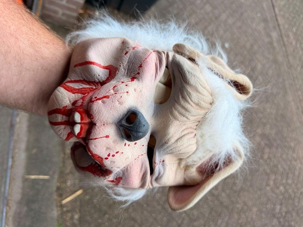TE KOOP Bloody Bunny" horror-masker HALLOWEEN NIEUW, Halloween of Griezel, EINDHOVEN, Kostuum, Nieuw