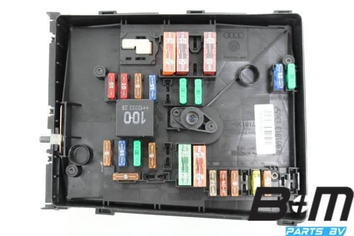 Zekeringkast in motorruimte VW Scirocco 1K0937125D, Gebruikt