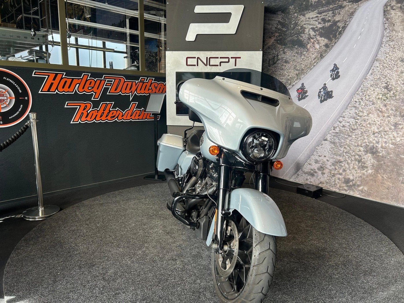 Harley-Davidson FLHXS STREET GLIDE SPECIAL Solid Colour Blac, Laan van Vredenoord 33
2289 DA  RIJSWIJK, NL, Bedrijf, Toermotor