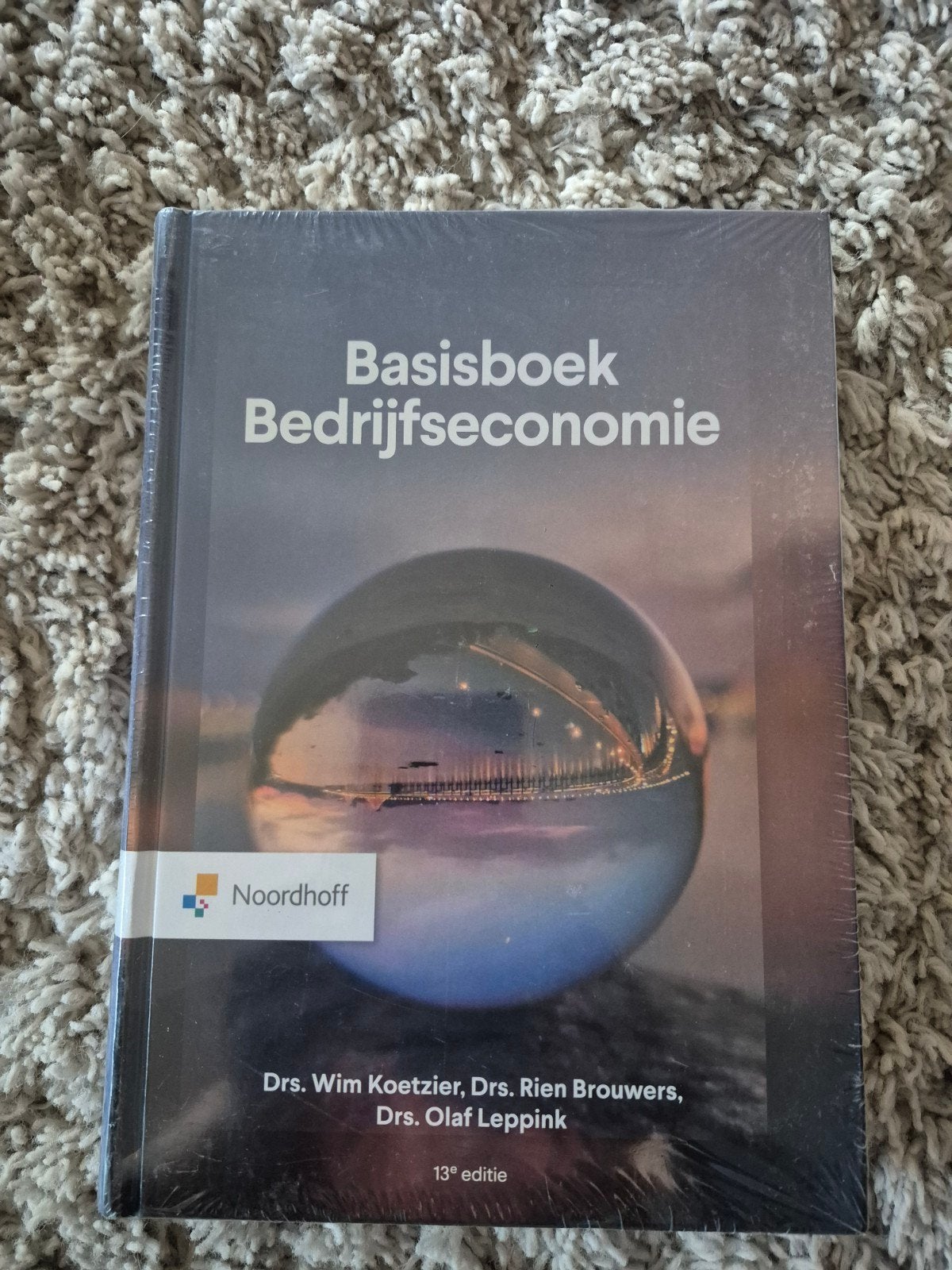 Rien Brouwers - Basisboek Bedrijfseconomie, Ophalen, Rien Brouwers; Wim Koetzier; Olaf Leppink, Management, Zo goed als nieuw