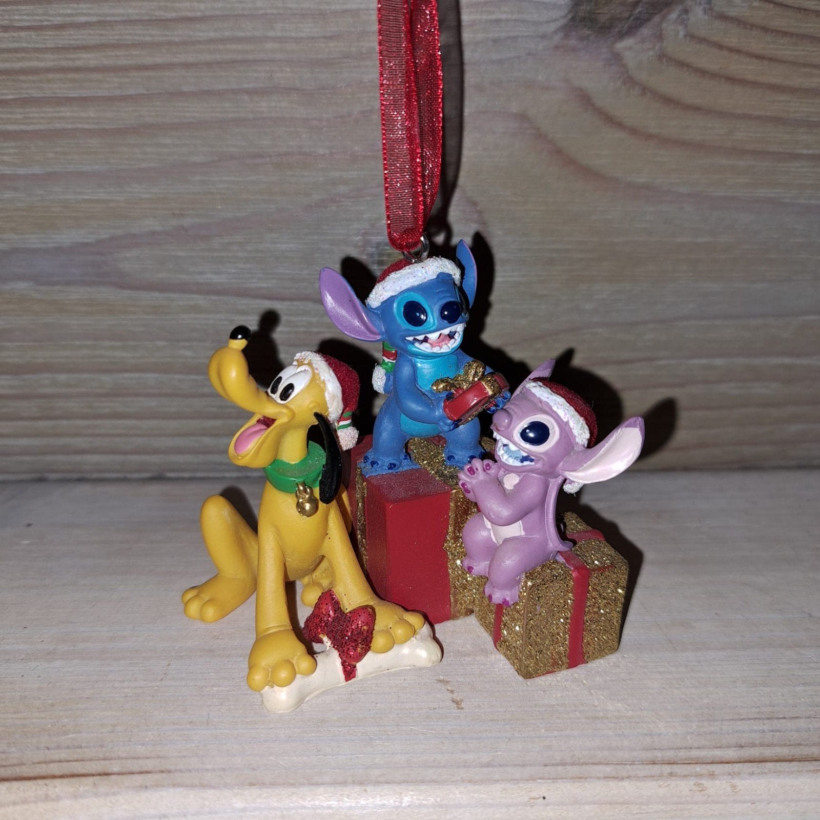 Disney kerst ornament Pluto, Stitch en Angel, Ophalen of Verzenden, Overige figuren, Zo goed als nieuw, Beeldje of Figuurtje