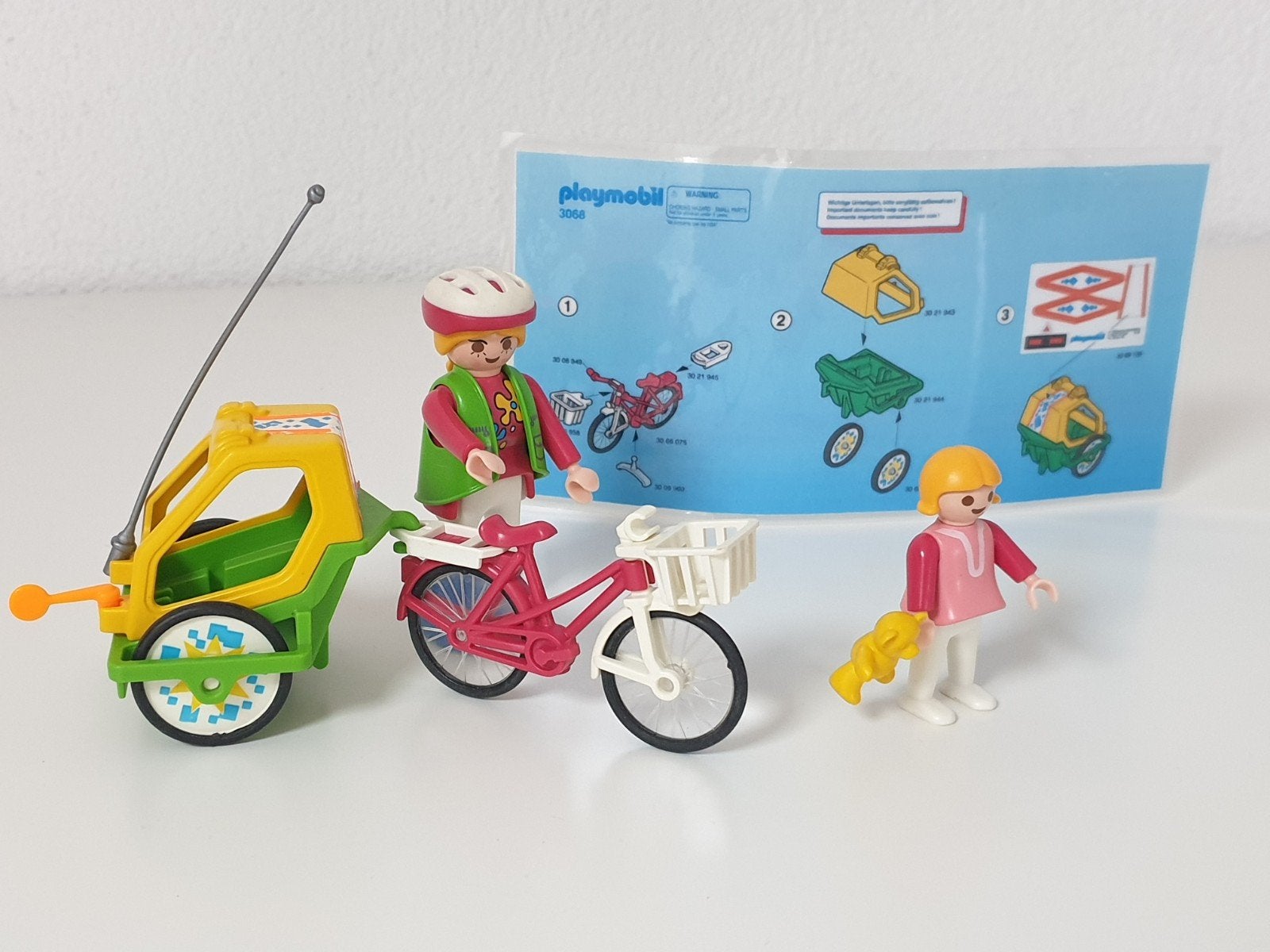 Playmobil 3068 Fiets met Aanhanger en Figuren, Gebruikt, Complete set, Ophalen of Verzenden, Figuren