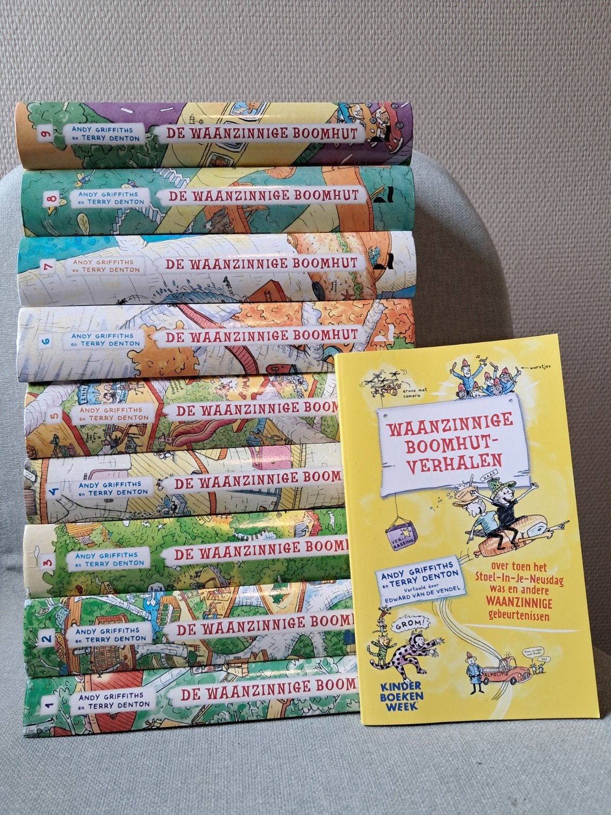 De Waanzinnige Boomhut serie (9 boeken) +Waanzinnige Verhale, Ophalen of Verzenden, Zo goed als nieuw, Andy Griffiths en Terry Denton