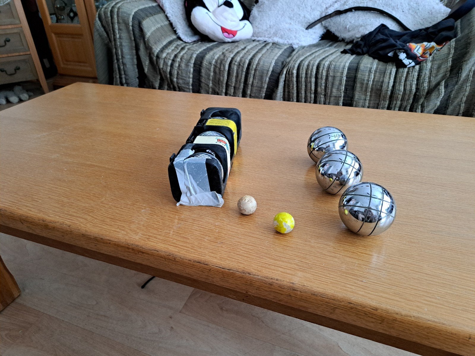 Jeu den boules, Ophalen