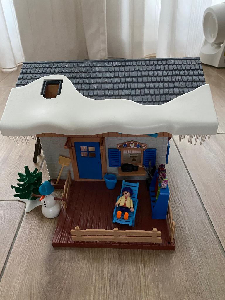 Playmobil ski house, Ophalen, Zo goed als nieuw, Complete set