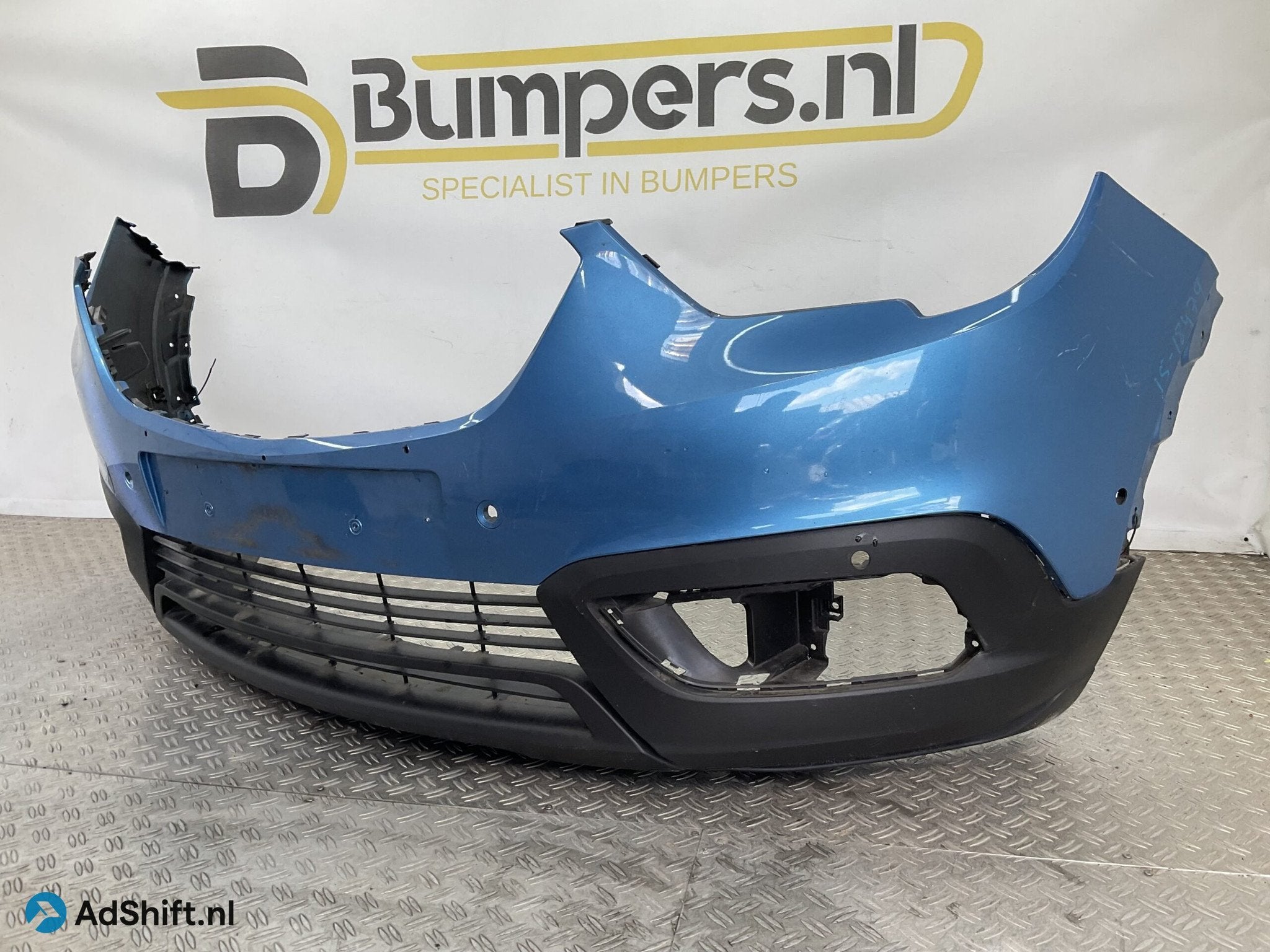 Bumper Opel Crossland pdc 17-22 475498858 39097383 Voorbumpe, Auto-onderdelen, Bumper