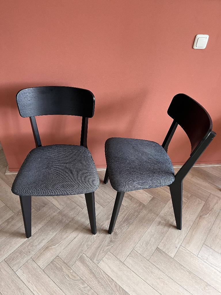 2x IKEA LISABO Eetkamerstoel – Zwart/Tallmyra Zwart-Grijs, Ophalen, 50 tot 100 cm, Rond, Tot twee personen