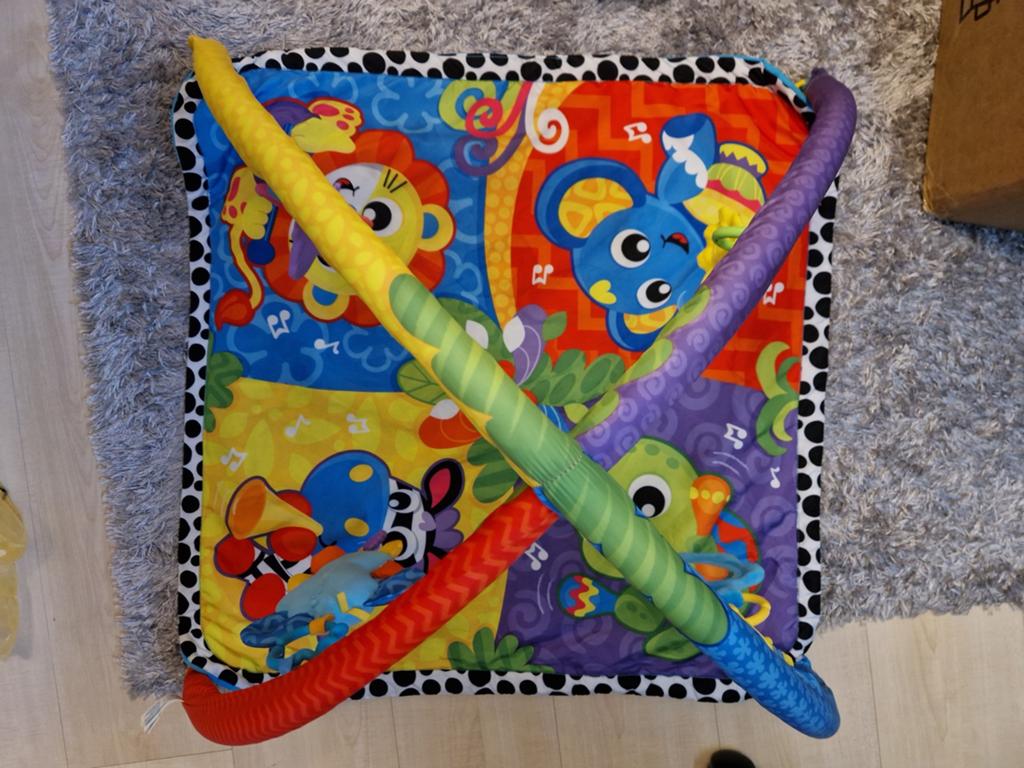 Speelkleed Playgro, Ophalen