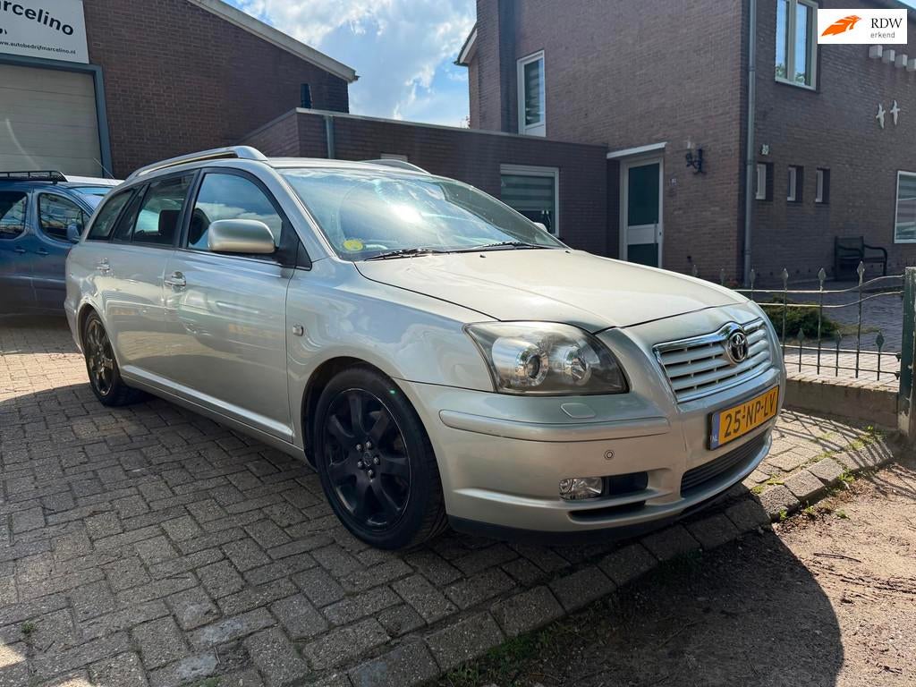 Toyota Avensis Wagon 2.4 VVTi Executive *AUTOMAAT*, Auto's, Toyota, 4 cilinders, 163 pk, 2362 cc, Euro 4