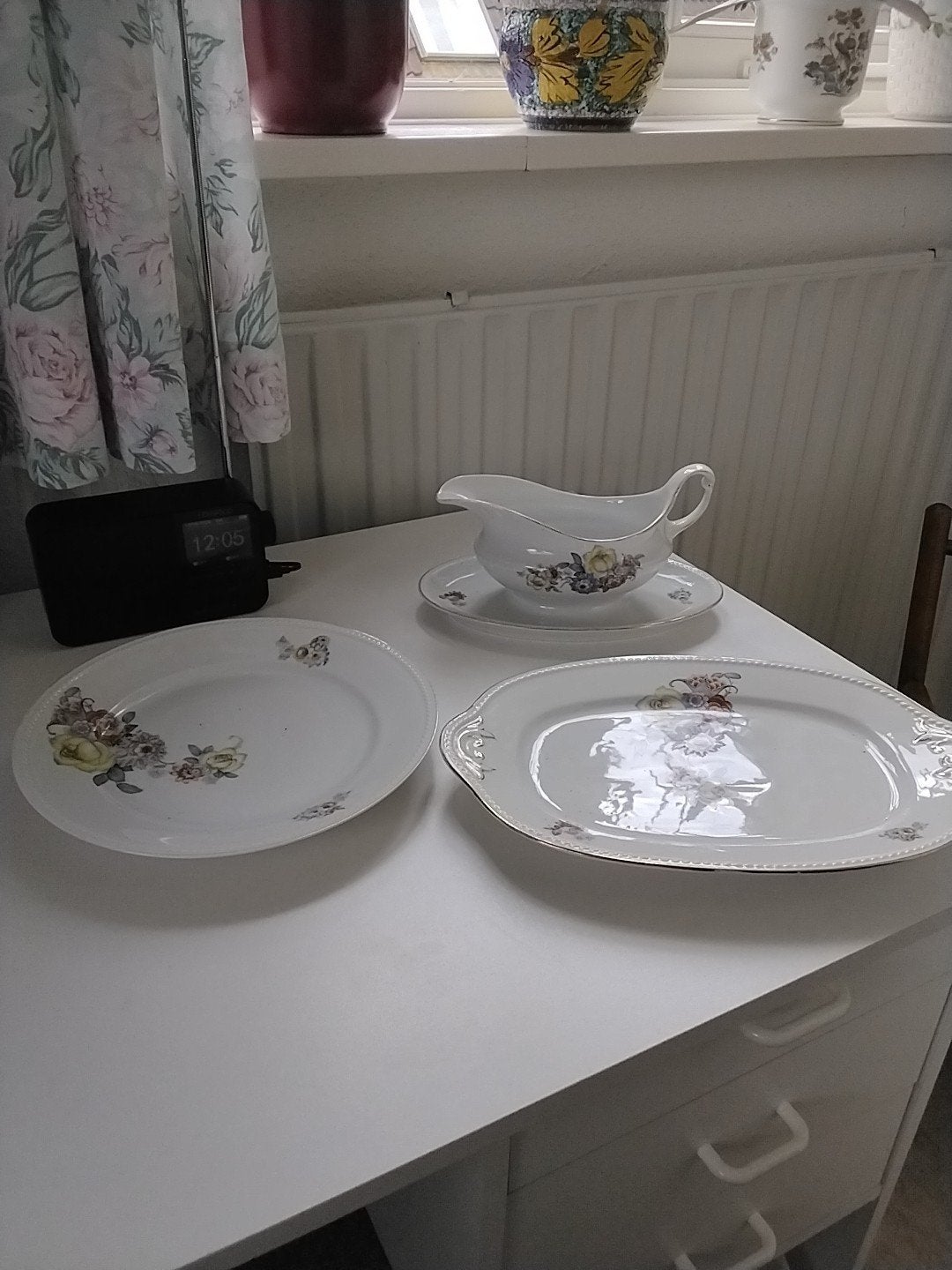 Te koop antiek servies, Ophalen