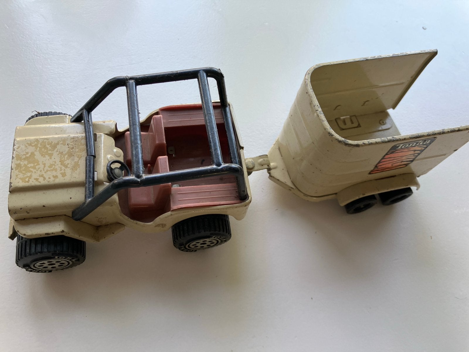 Vintage Tonka Jeep met aanhanger - Speelgoedauto, Ophalen of Verzenden, Gebruikt