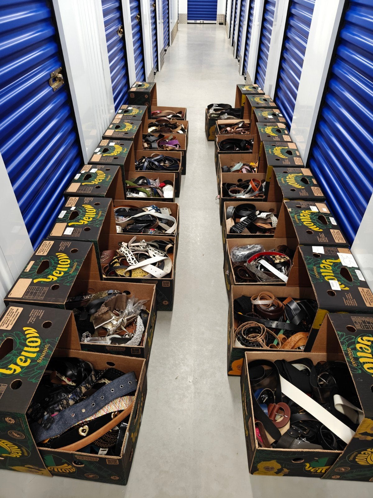 partij van ca 900 riemen, Ophalen, Nieuw, Overige kleuren