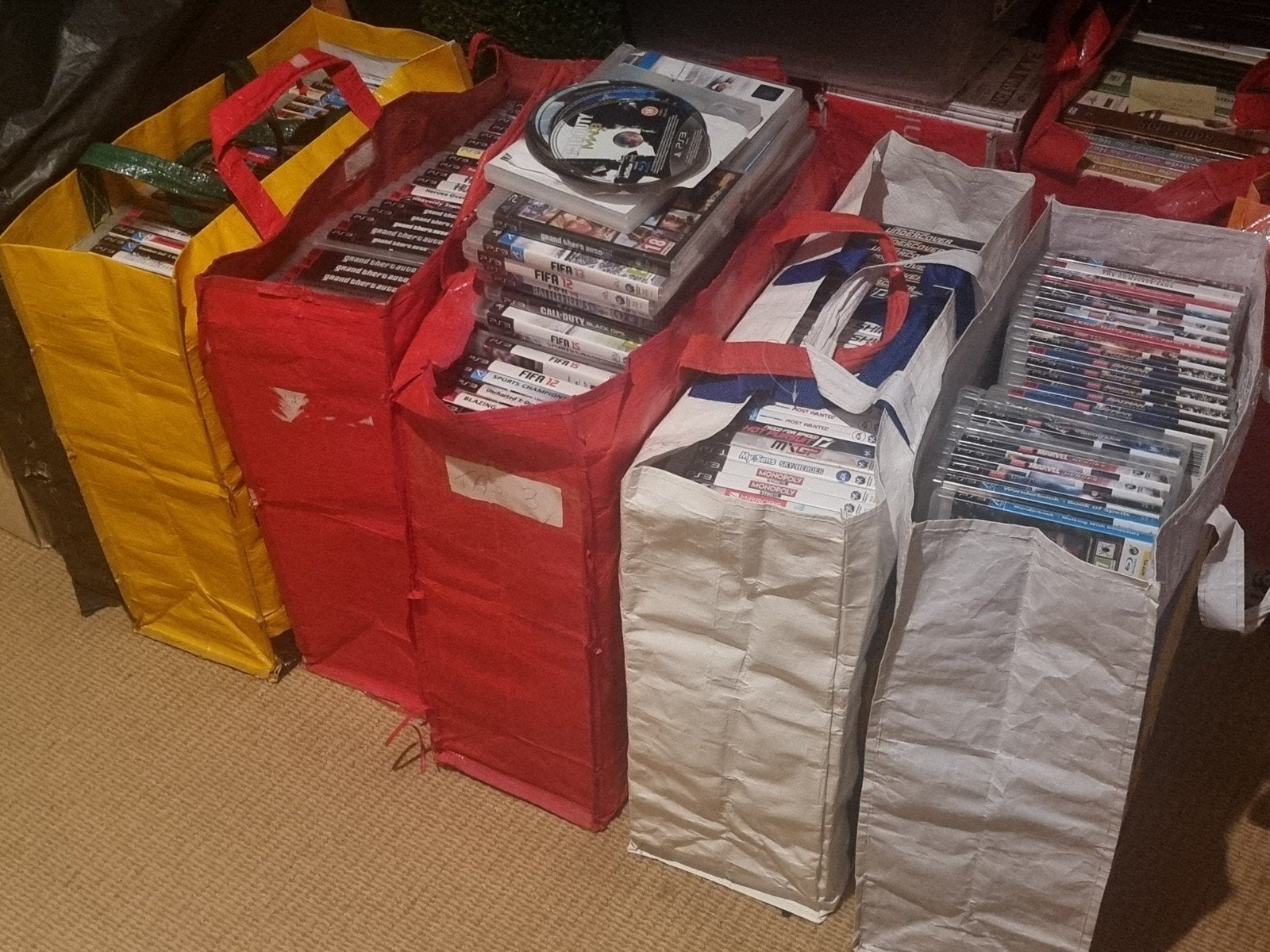 Grote PS3 Collectie: o.a. 450 Games, 7 ps3's,  veel extra's, Spelcomputers en Games, 3 spelers of meer, Ophalen, Zo goed als nieuw