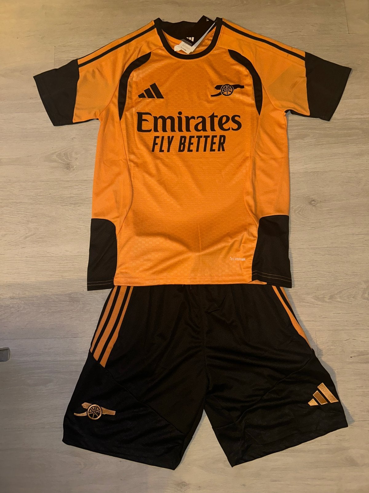 Arsenal  trainingstenue 26/27 - Diverse maten, Maat M, Ophalen of Verzenden, Nieuw, Trainingspak