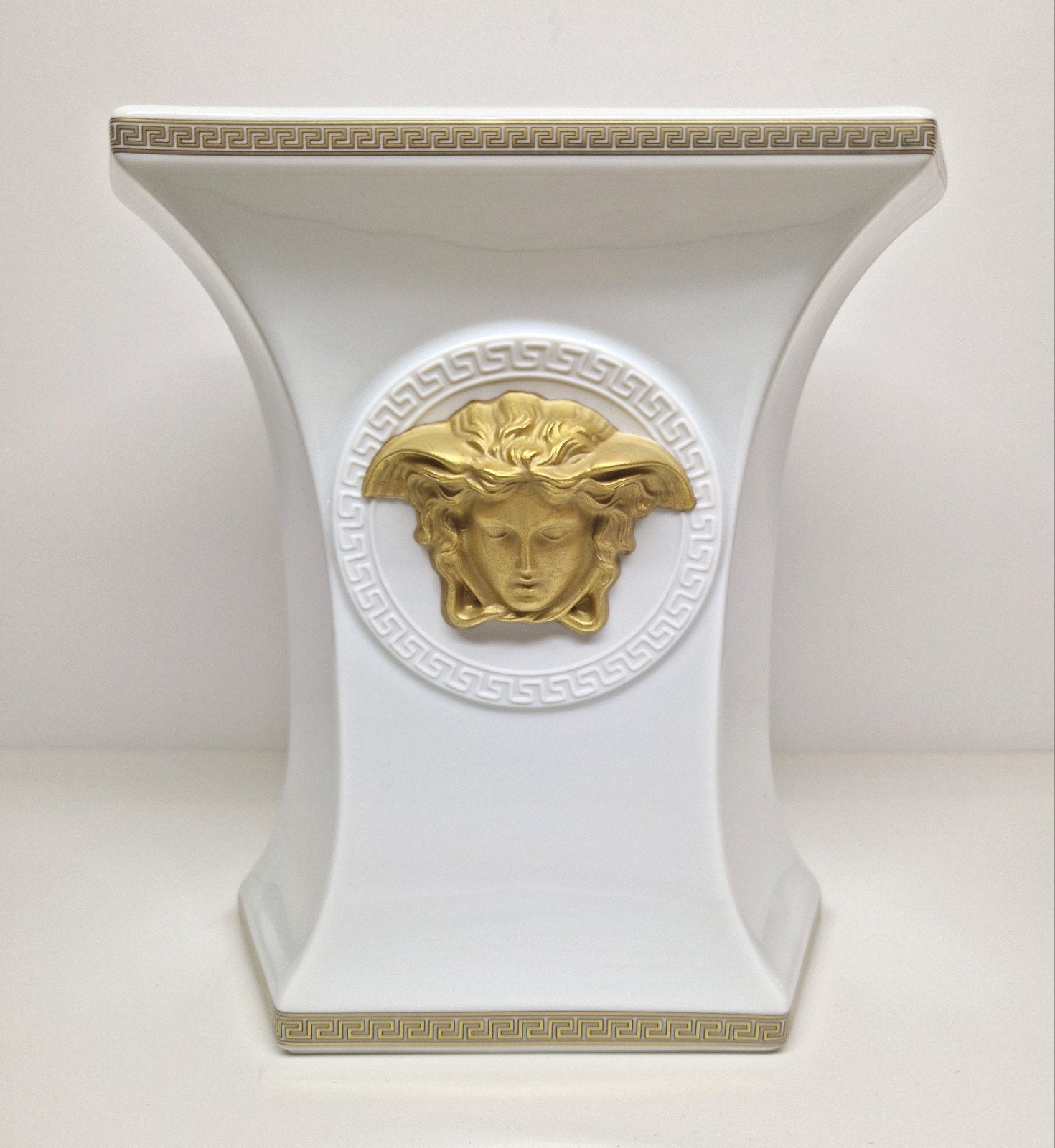 Versace Gorgona Rosenthal Studio-Linie porseleinen siervaas., Antiek en Kunst, Ophalen
