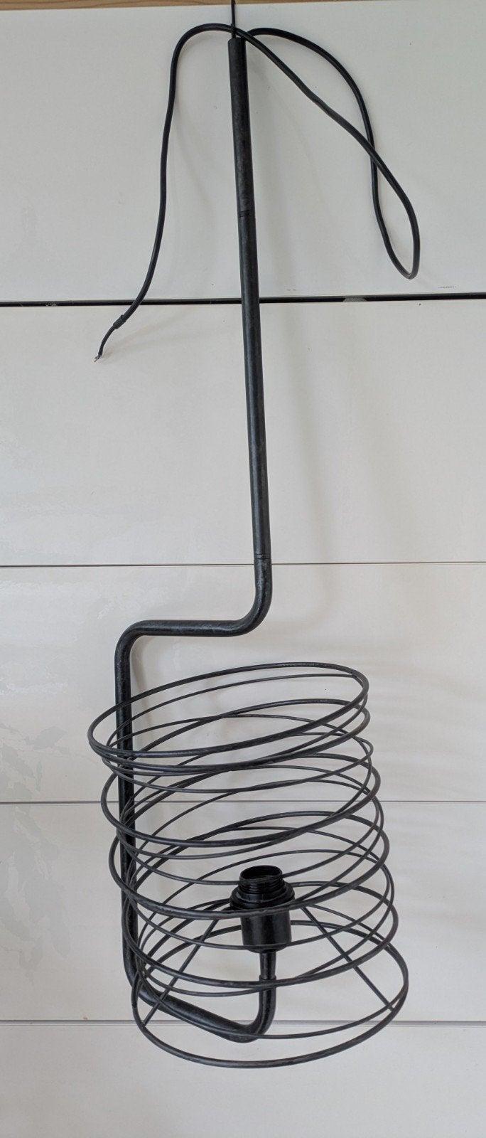 Zwarte vintage stalen industriële hanglamp spiraal, Zo goed als nieuw, Metaal, Industrieel, E27 (groot)