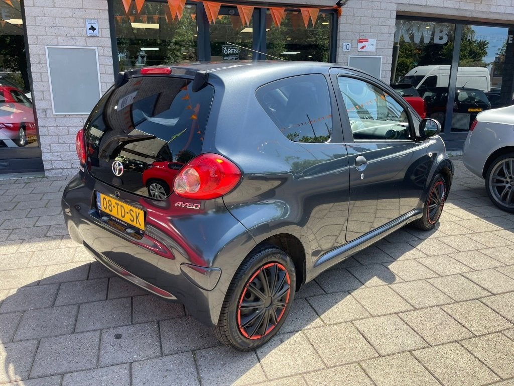 Toyota Aygo 1.0-12V 3Drs Nieuwe apk Beurt NAP (bj 2006), Auto's, Gebruikt, 765 kg, 4 stoelen, 68 pk