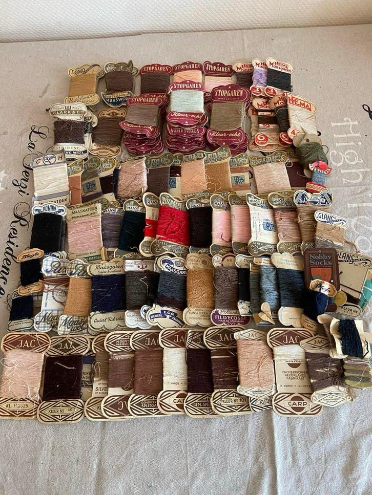 Grote collectie ong 120 st vintage stopgaren en naaigaren, Ophalen of Verzenden, Gebruikt, Garen of Naald(en)