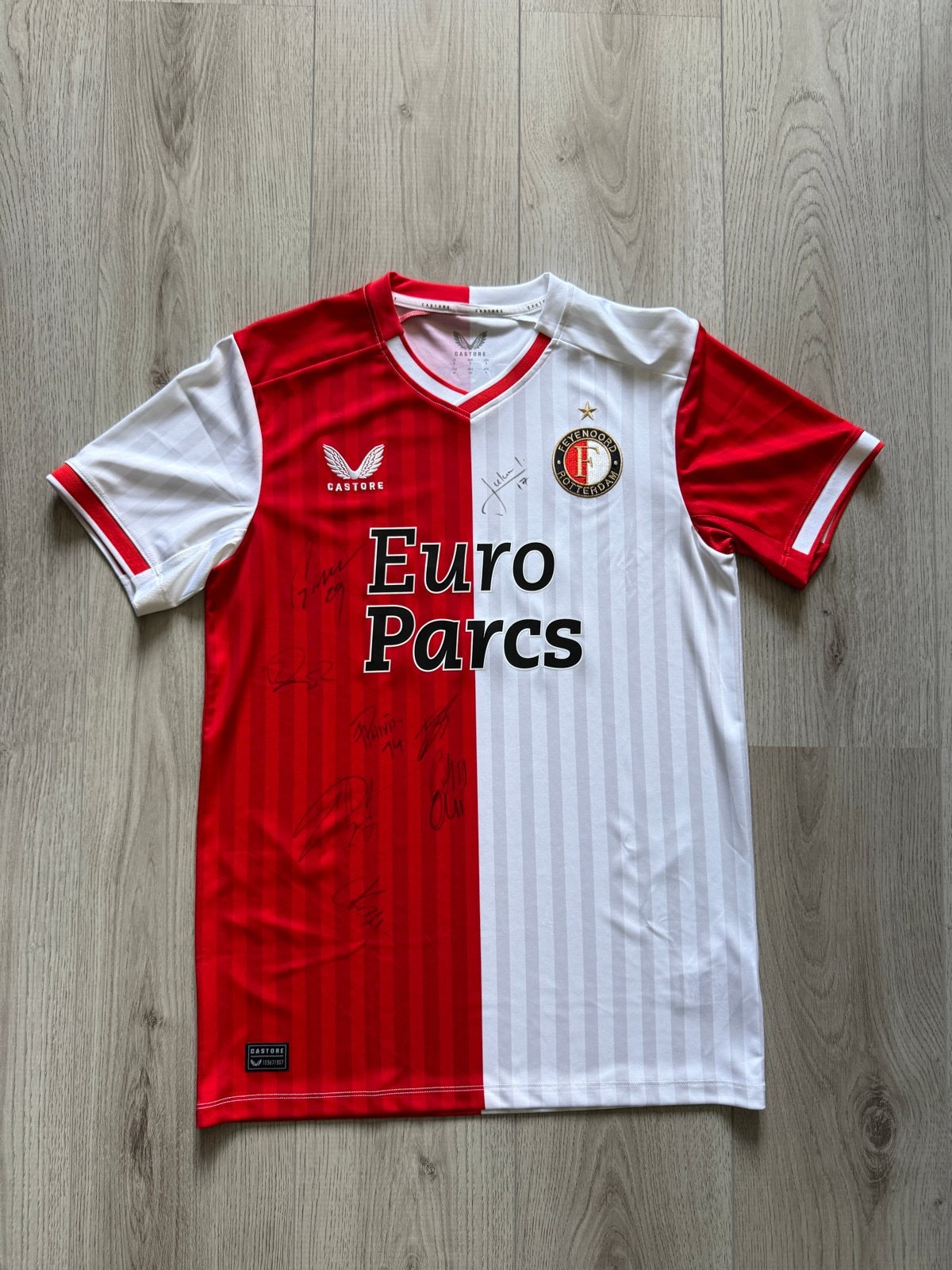 Feyenoord Thuisshirt 2023/2024 Gesigneerd - Maat S, Maat S, Ophalen of Verzenden, Nieuw, Shirt