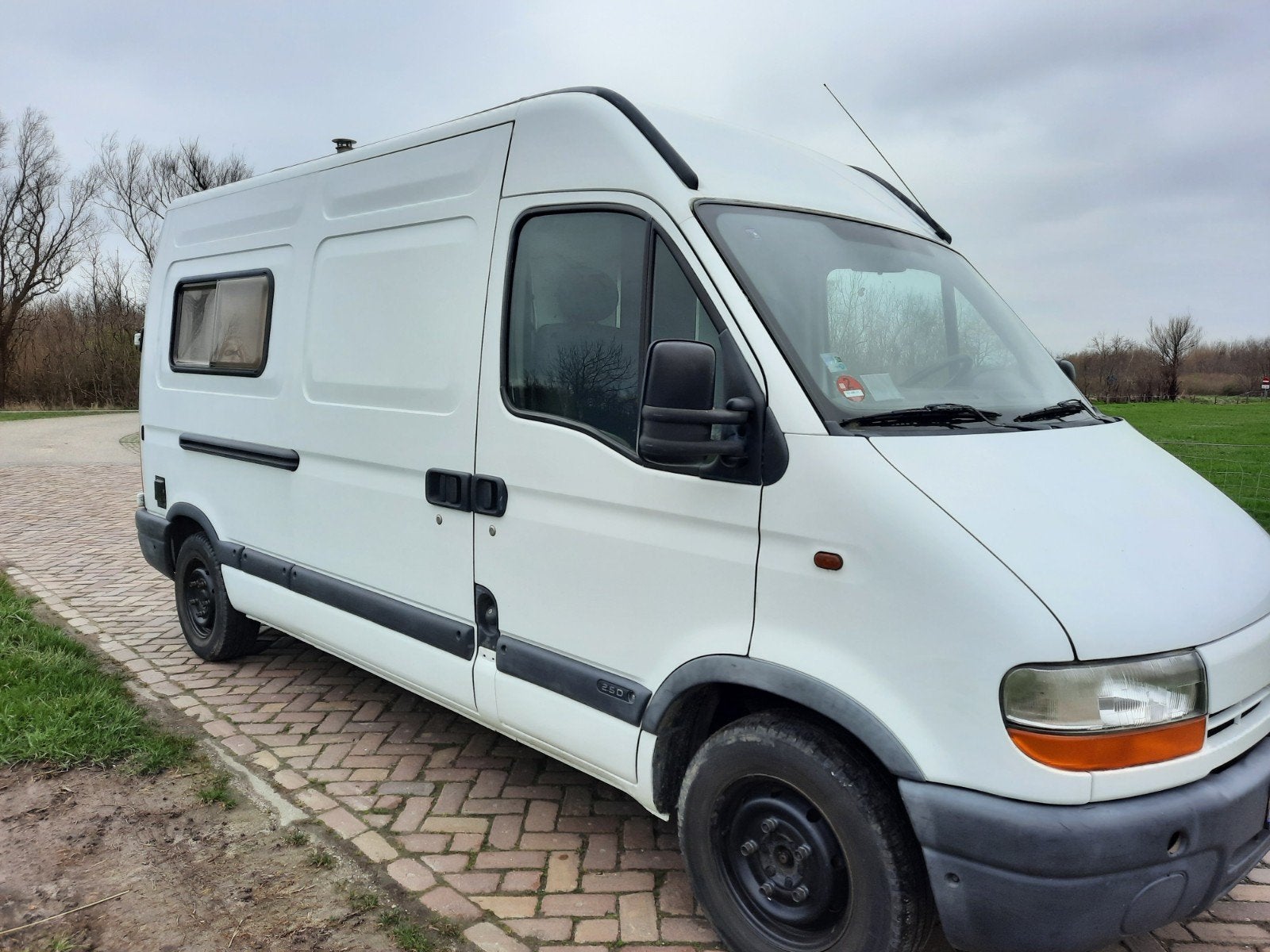 Caravans And Camping Buscamper