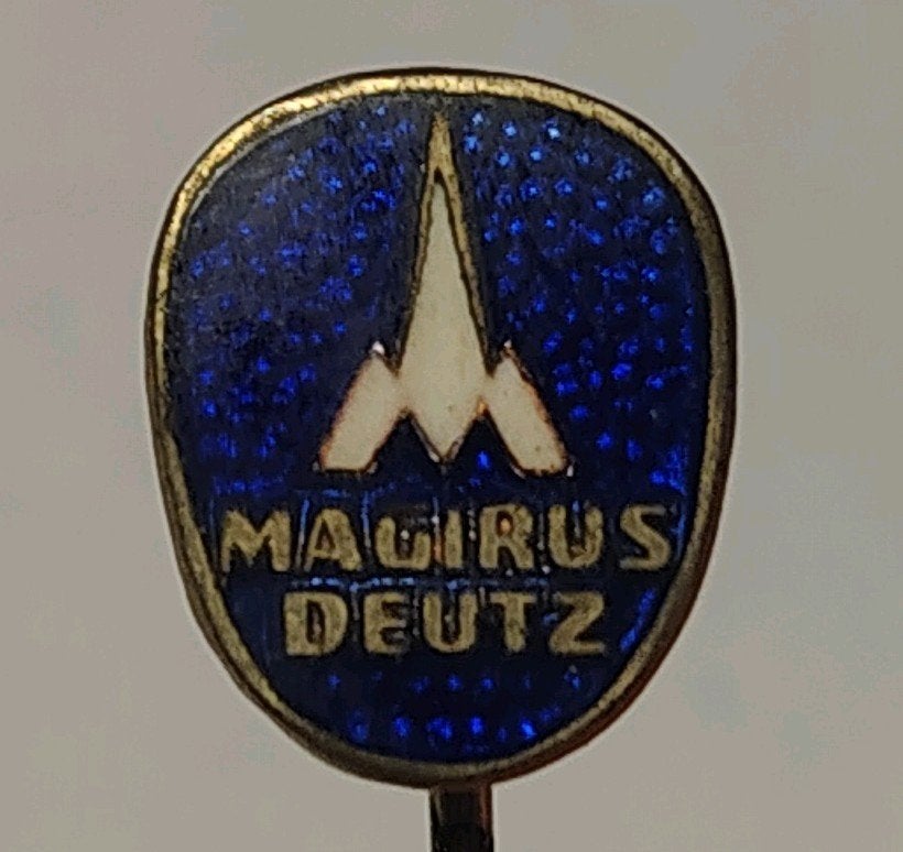 Magirus Deutz Emaille Speldje Steekspeld, Ophalen of Verzenden, Gebruikt, Overige onderwerpen