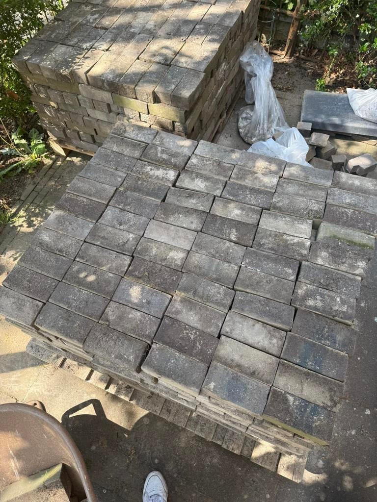 18m2 / 1400st dikformaat gebakken klinkers te koop, Ophalen, Zo goed als nieuw, Beton, Klinkers