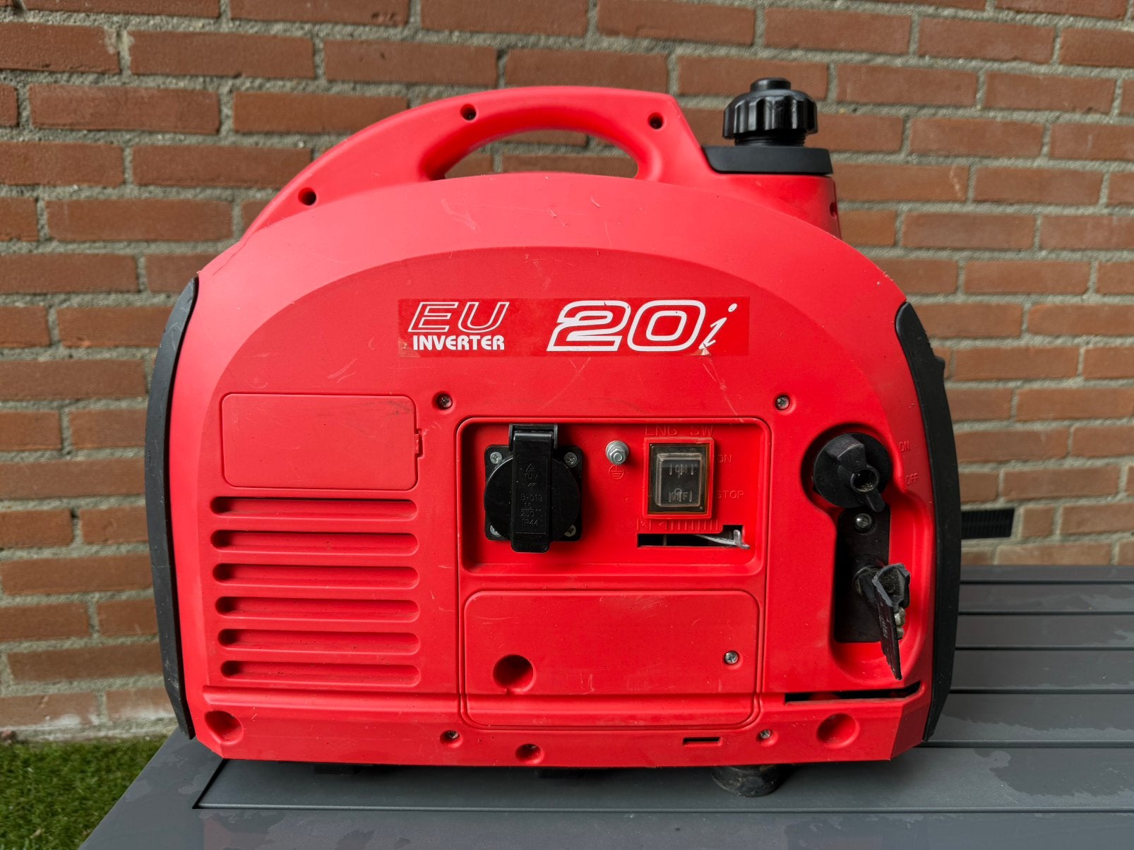 Aggregaat 2000 Watt - Zo Goed Als Nieuw, Doe-het-zelf en Verbouw, Ophalen, Zo goed als nieuw, Minder dan 5 kVA, Benzine