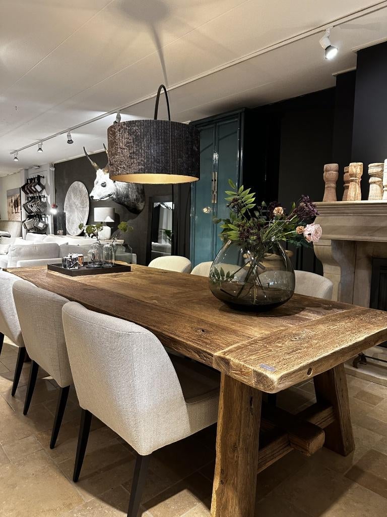 Oud eiken tafel - 200 jaar oud eiken, Huis en Inrichting, Tafels | Eettafels, Eikenhout, Rechthoekig, Robuust, Nieuw