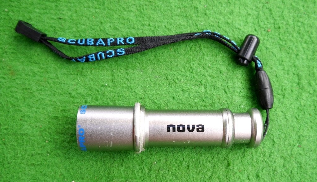 Duiklamp LED Scubapro Nova light, Watersport en Boten, Duiken, Ophalen of Verzenden, Gebruikt, Duiklamp