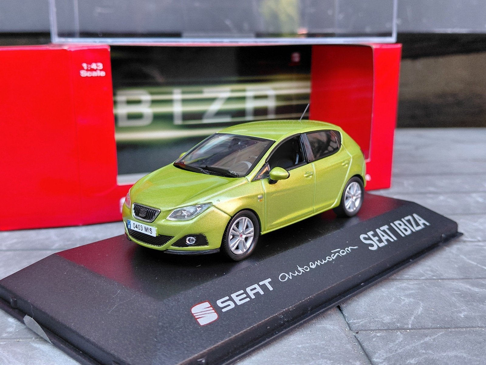 Seat Ibiza IV (6J) 5p 2008-2012 Amarillo Citrus 1/43 Ixo, Hobby en Vrije tijd, Modelauto's | 1:43, Ophalen of Verzenden, Nieuw