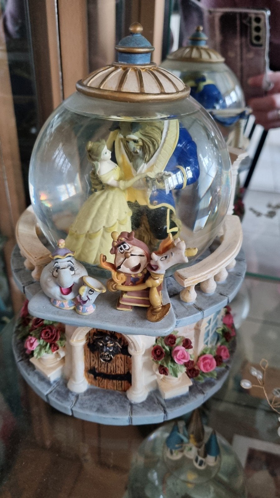bella and the beast snowglobe muziekdoos, Verzamelen, Ophalen, Assepoester of Belle, Gebruikt, Beeldje of Figuurtje