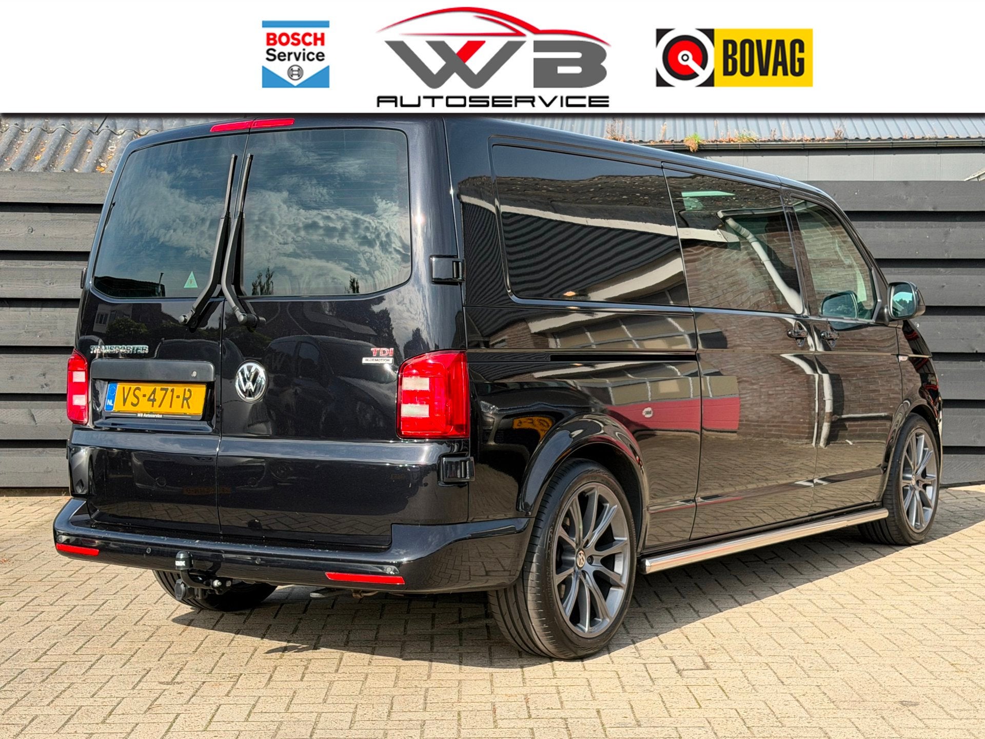 Volkswagen Transporter 2.0 TDI L2H1 DC Highline Schuifdak I, Gebruikt, 4 cilinders, Zwart, Bedrijf