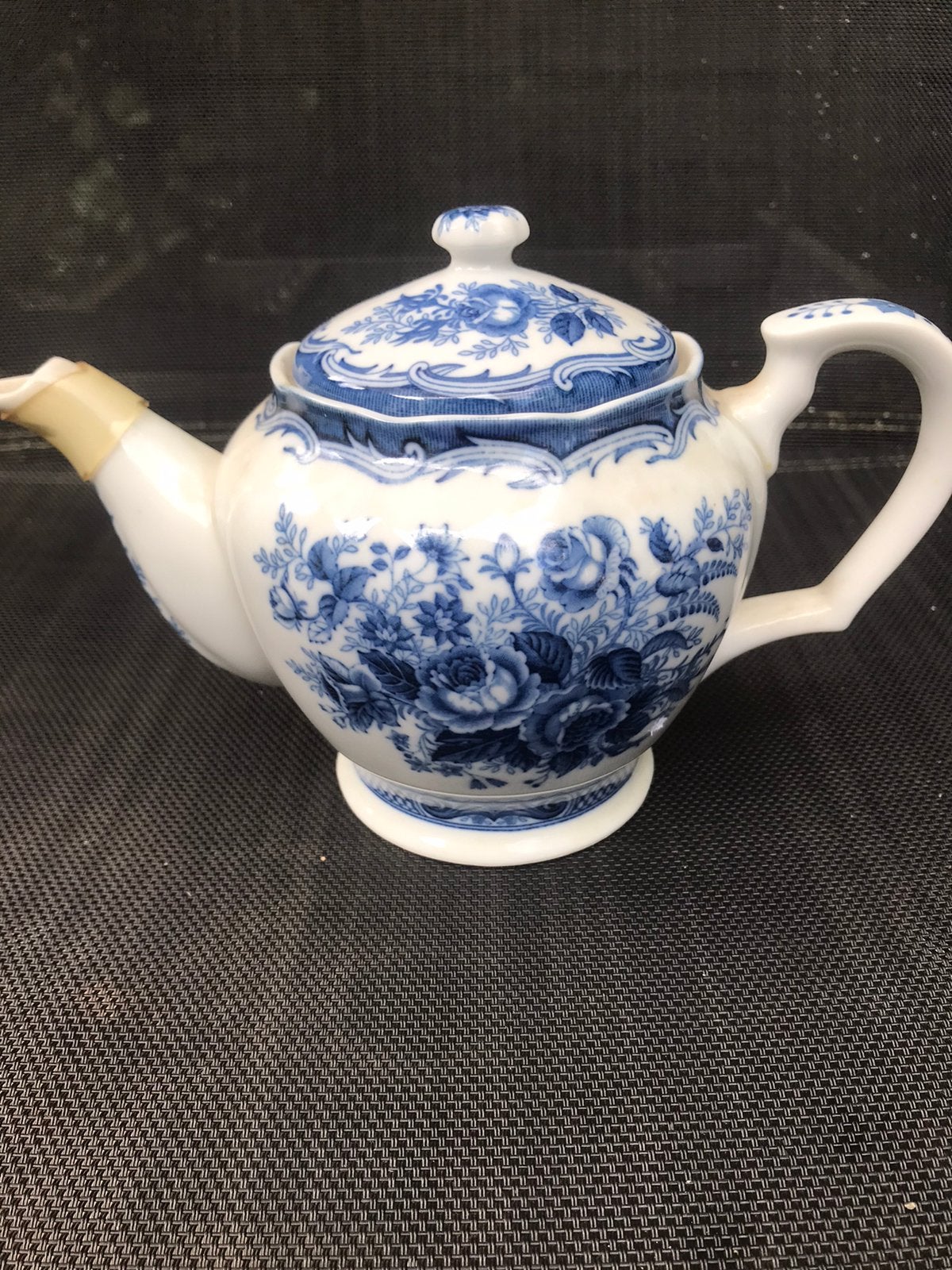 Engelse theepot Blue Rose, Ophalen of Verzenden