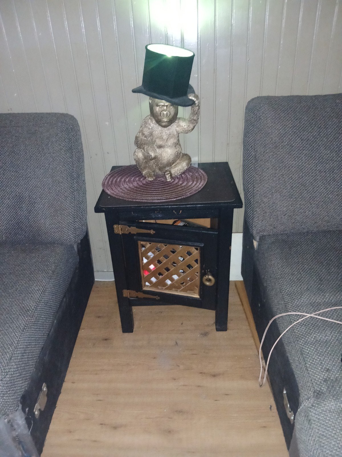 Unieke Design Lamp Aapje met Hoge Hoed, Overige merken, Kunststof, Ophalen of Verzenden, Zo goed als nieuw