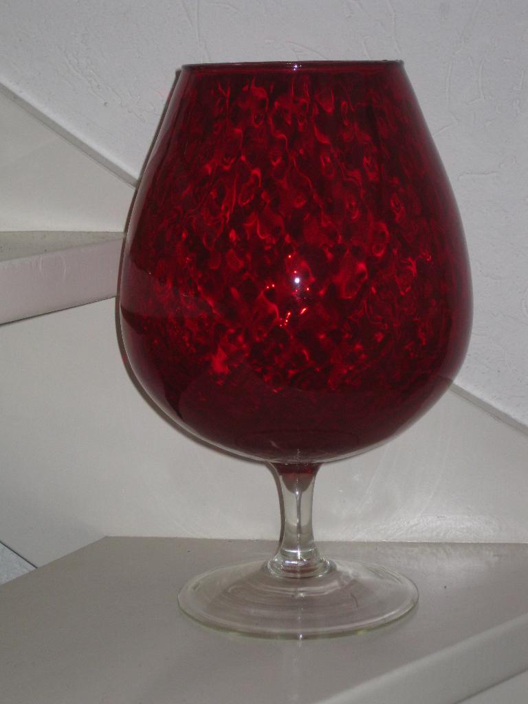 Empoli Diamant Optische Robijn Vaas / Rood Glas, Ophalen