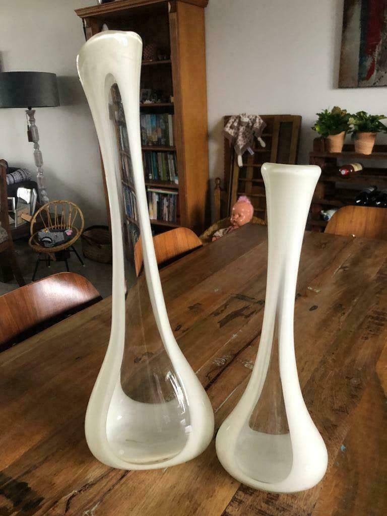 Set van 2 vintage glazen vazen, wit/transparant, Wit, 57 cm, Ophalen of Verzenden, Glas