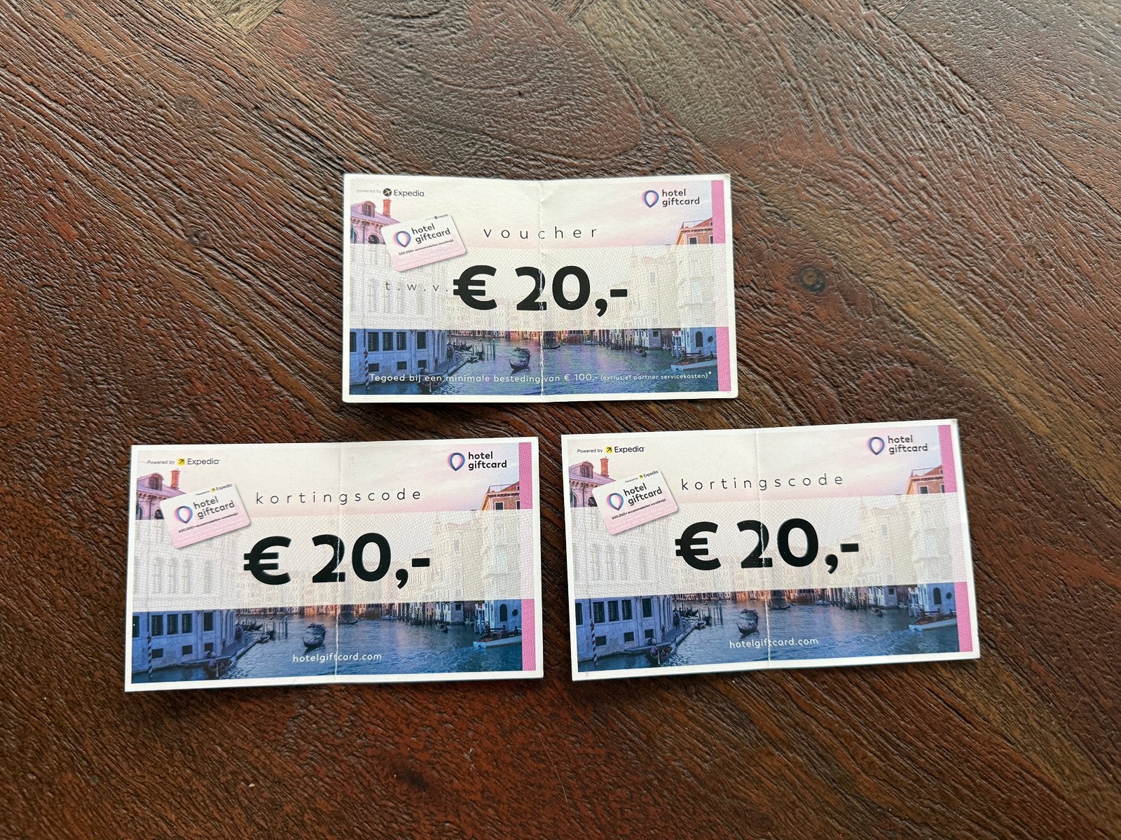 Hotel giftcard voucher - expedia 3x €20 tegoed!, Tickets en Kaartjes, Drie personen of meer, Kortingsbon