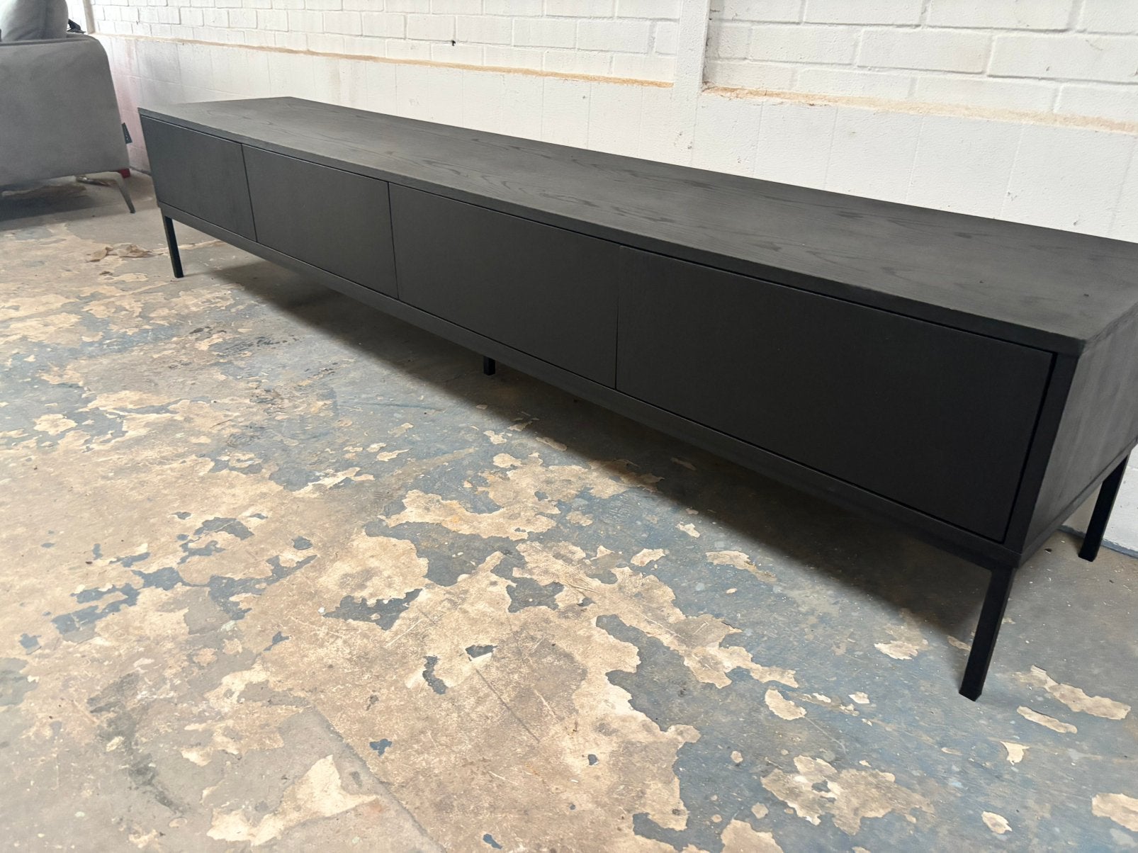 Moderne tv meubel/dressoir - 40x240x50H, 1025xe, 150 tot 200 cm, Ophalen of Verzenden, Zo goed als nieuw