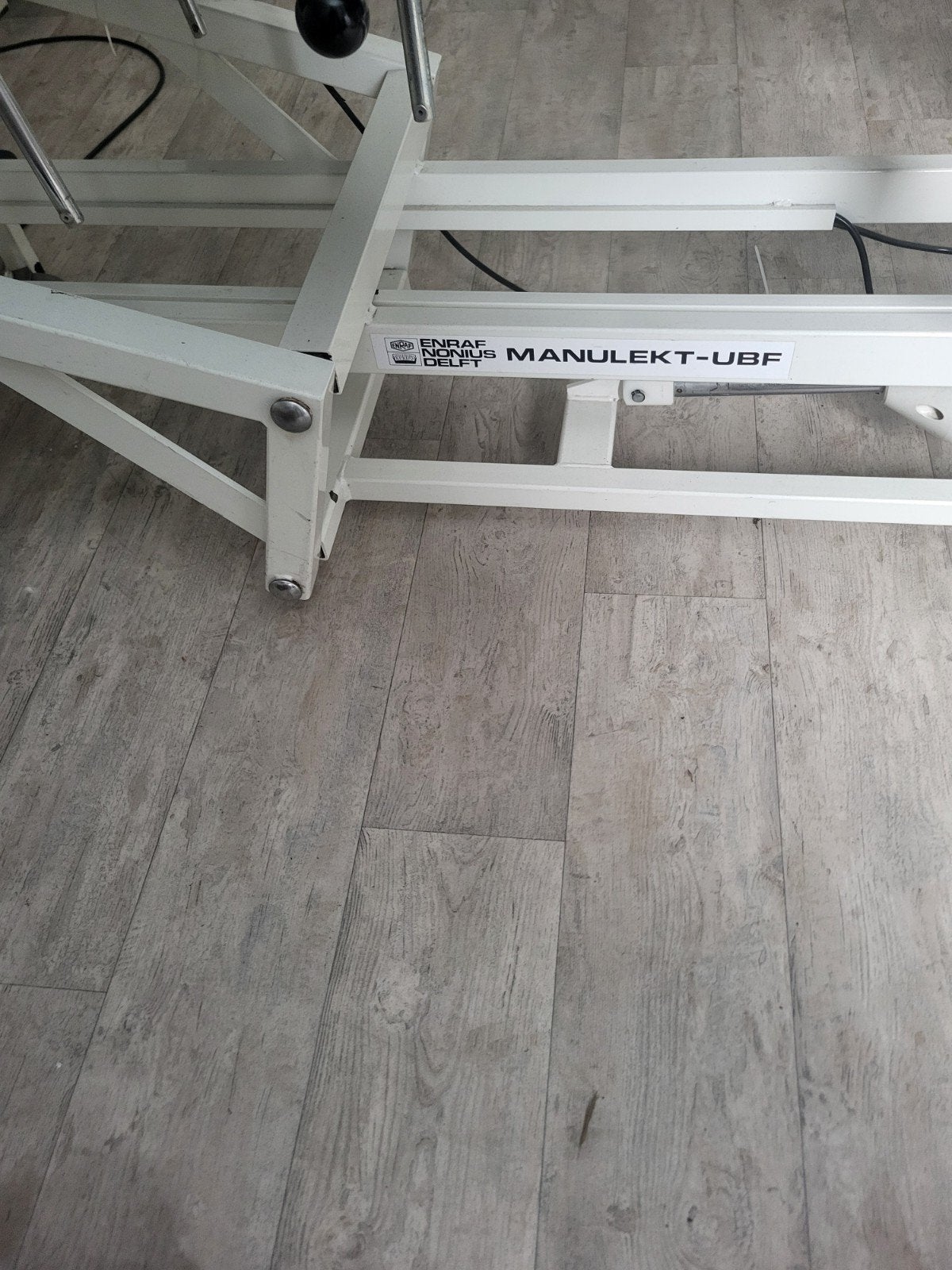 electrische 2e hands mas.tafel, Bedrijfsmassage