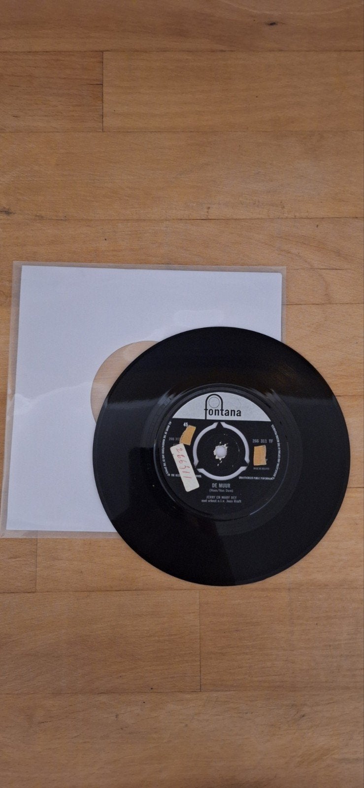 Jerry en Mary Bey - De Muur / Rozen voor Moeder, Gebruikt, 7 inch, Ophalen of Verzenden, EP