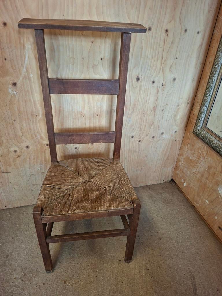 Bidstoeltje, Antiek en Kunst, Antiek | Meubels | Stoelen en Banken, Ophalen of Verzenden