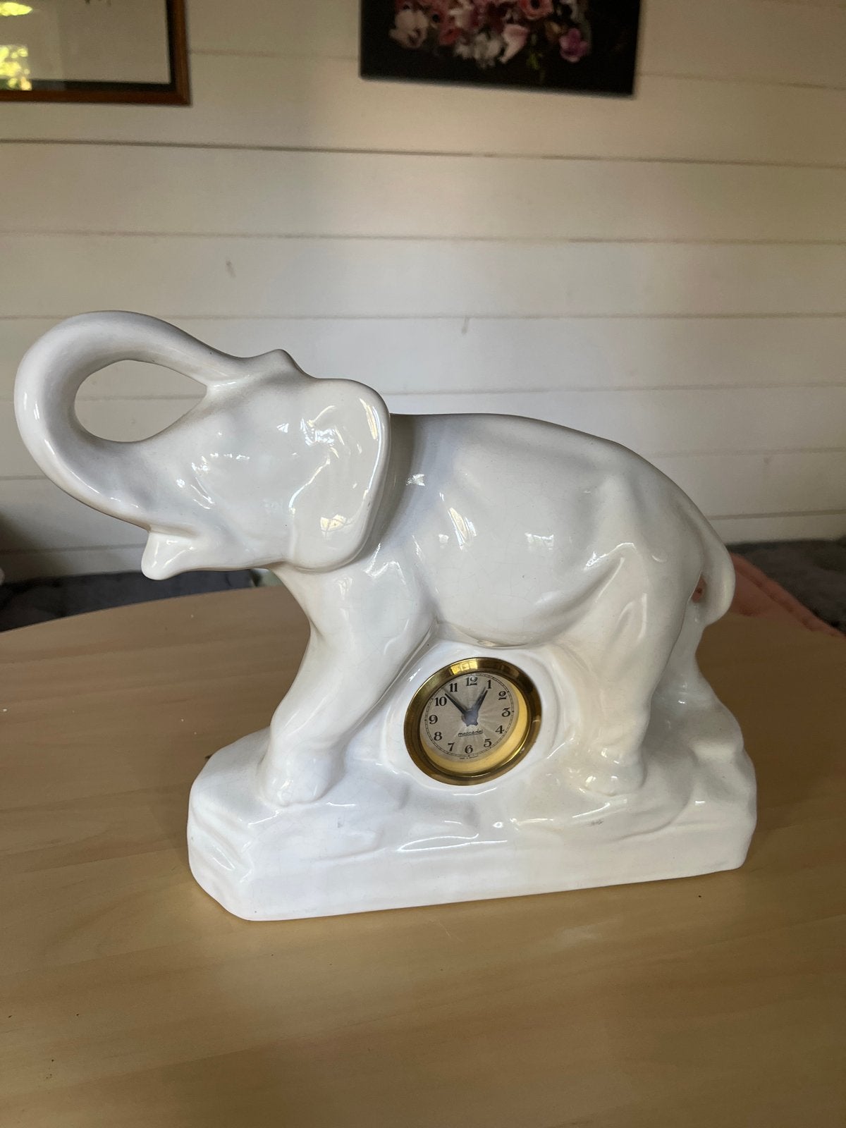 Witte Keramische Olifant Klok - Vintage Decoratie, Antiek en Kunst, Antiek | Klokken, Ophalen of Verzenden