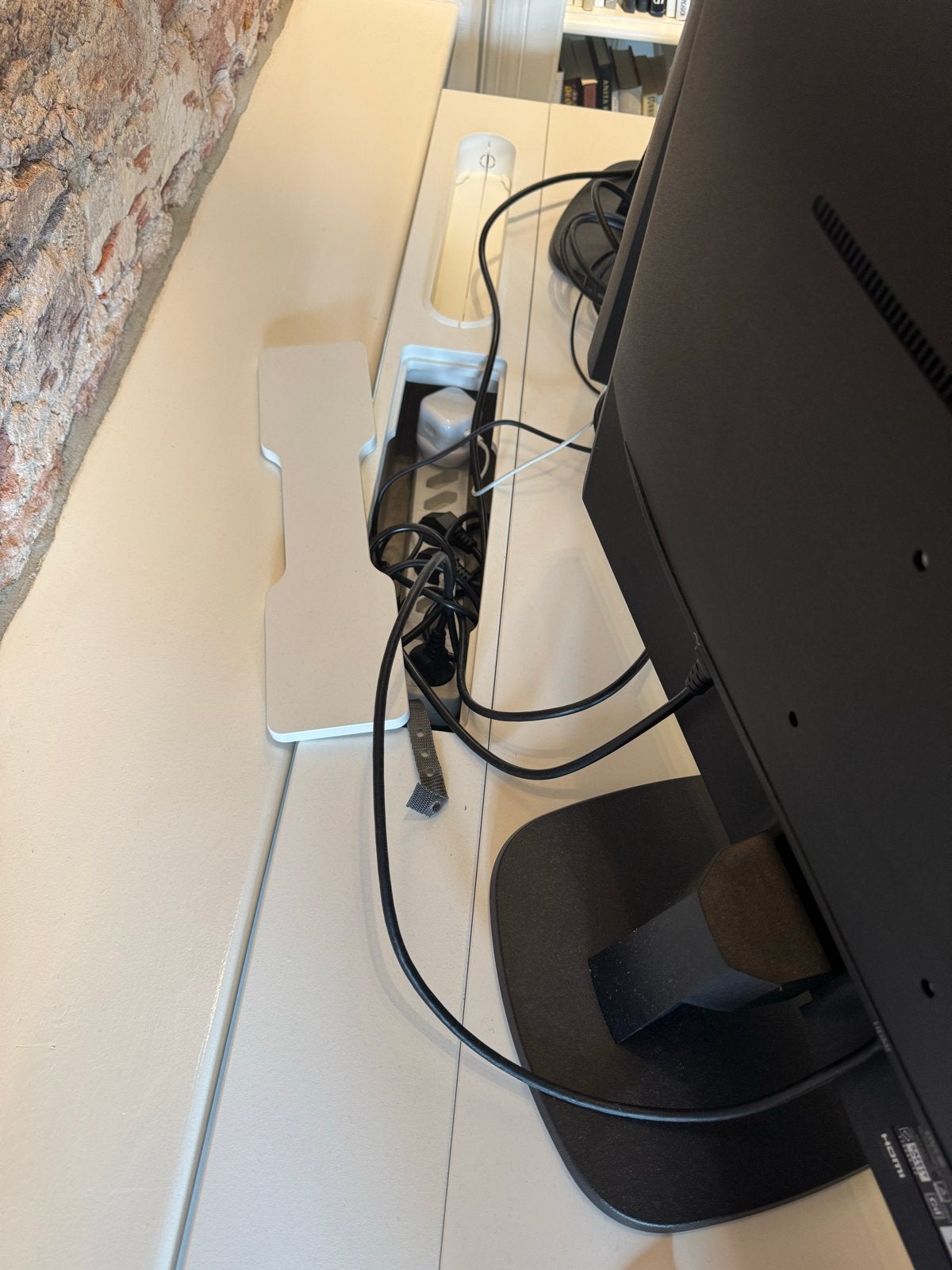 Ikea bureau zo goed als nieuw, Ophalen, Zo goed als nieuw, IKEA, Computerbureau