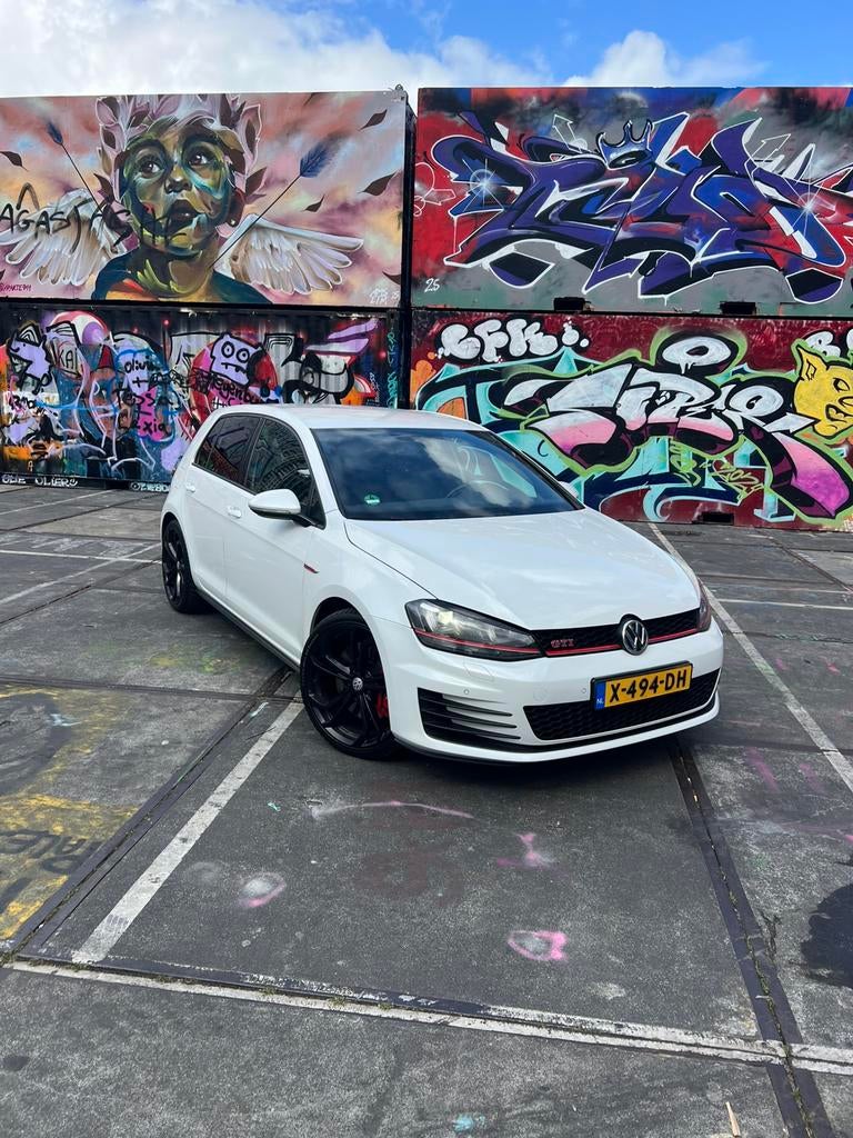 Volkswagen Golf 2.0 TSI 169KW 5D DSG 2014 Wit, Auto's, Volkswagen, 4 cilinders, 1984 cc, Wit, 245 pk