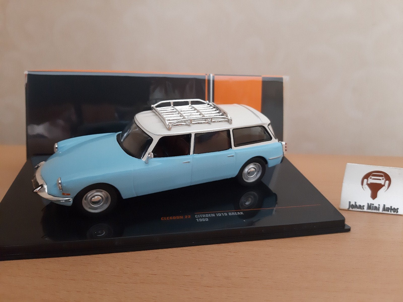 Citroën ID19 Break 1960 lichtblauw/wit dak van IXO 1:43, Hobby en Vrije tijd, Modelauto's | 1:43, Overige merken, Auto, IXO, Nieuw