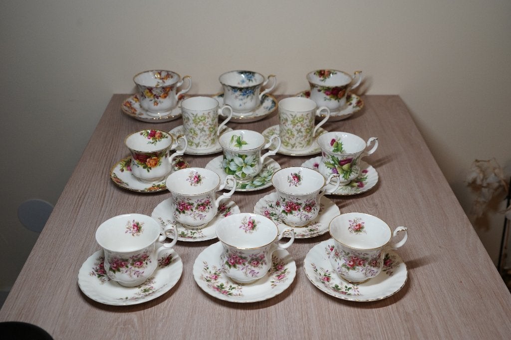 Royal Albert kop en schotels, Ophalen