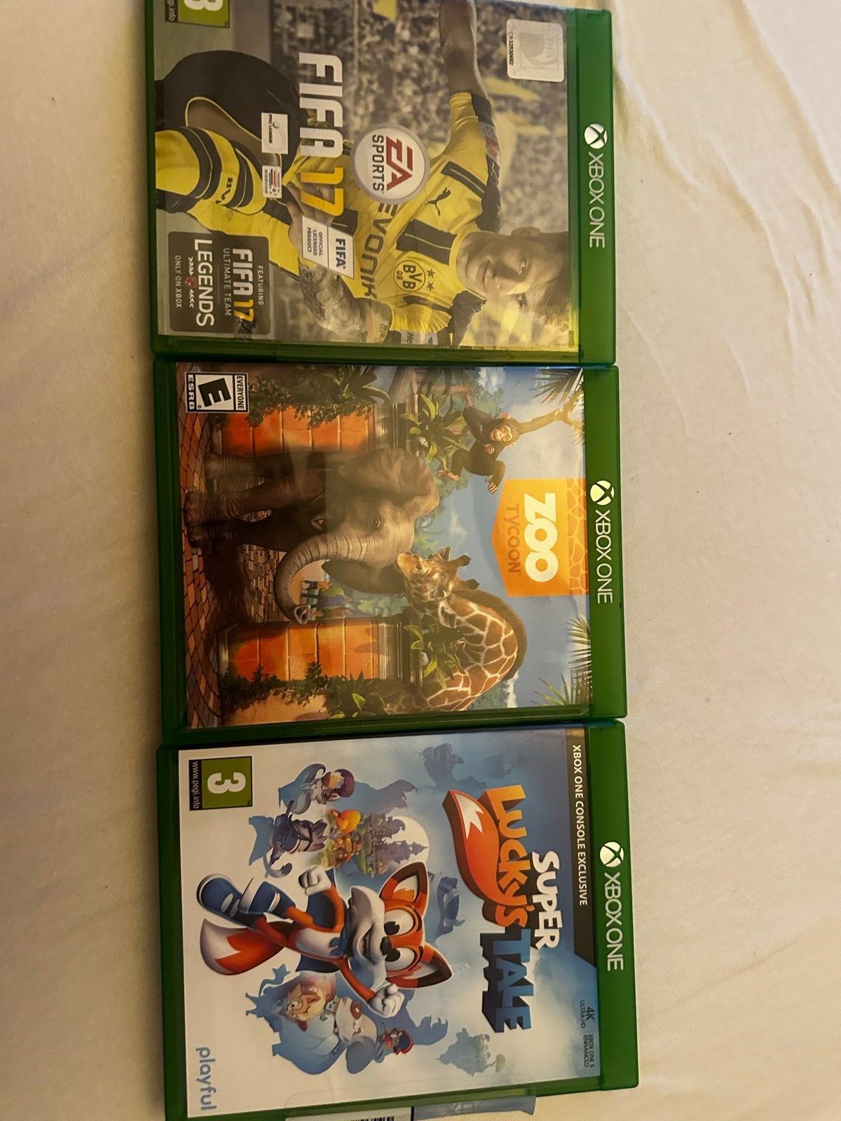 Xbox One Games: FIFA 17, Zoo Tycoon, Super Lucky's Tale, Eén computer, Ophalen of Verzenden, Zo goed als nieuw, Sport