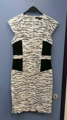 French Connection wit + blauw "zebra" print jurkje S-M 35963